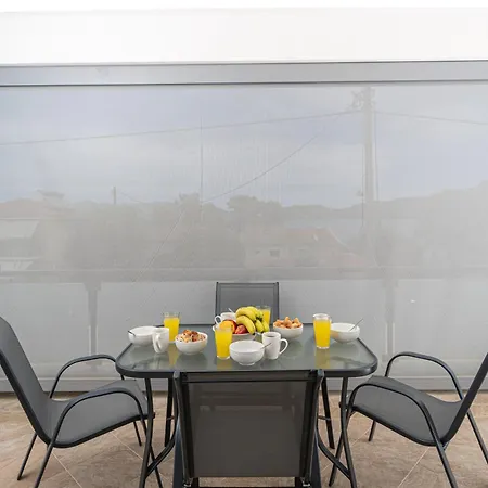 Nicolis Seaside كارافوميلوس