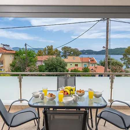 Nicolis Seaside كارافوميلوس