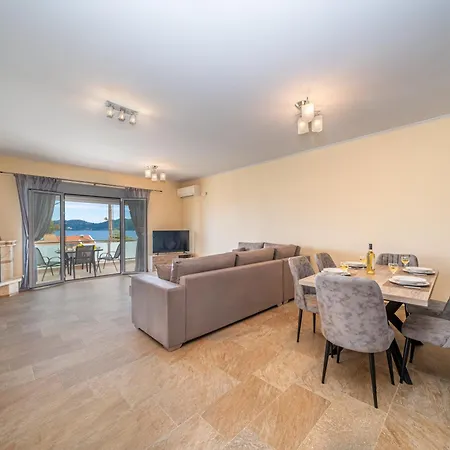 Apartmán Nicolis Seaside Karavomylos