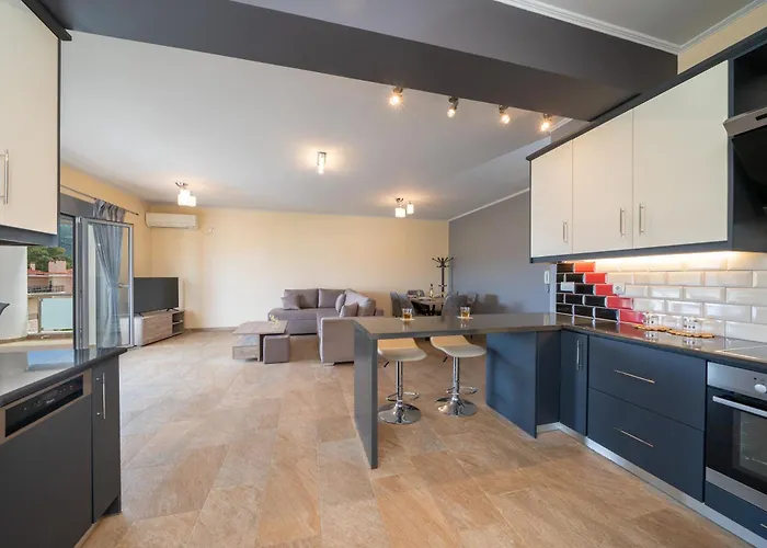 Nicolis Seaside Apartament